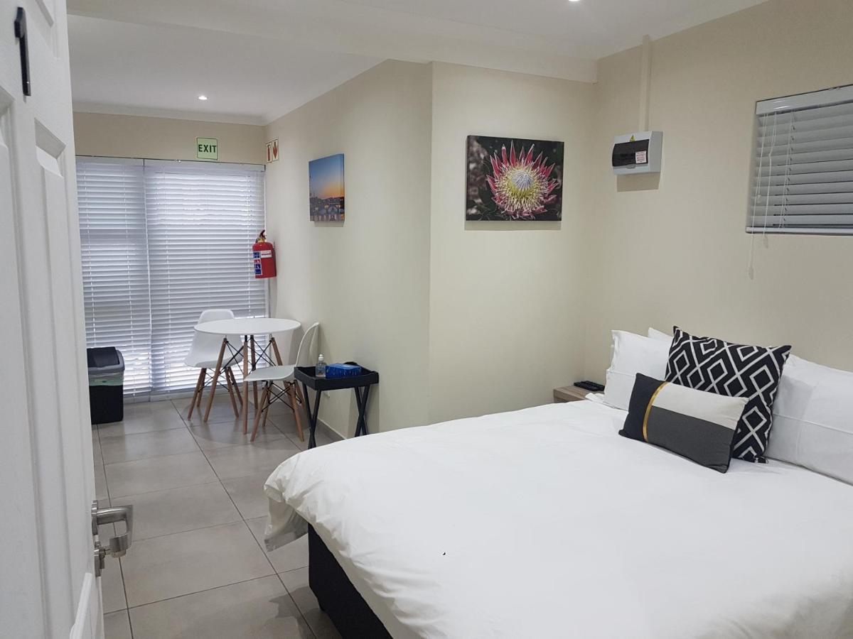 Sharon'S House: Modern Self-Catering Rooms Kaapstad Buitenkant foto